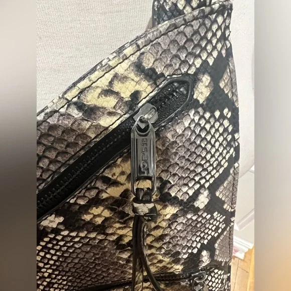 Joe’s snakeskin crossbody bag - Picture 5 of 7